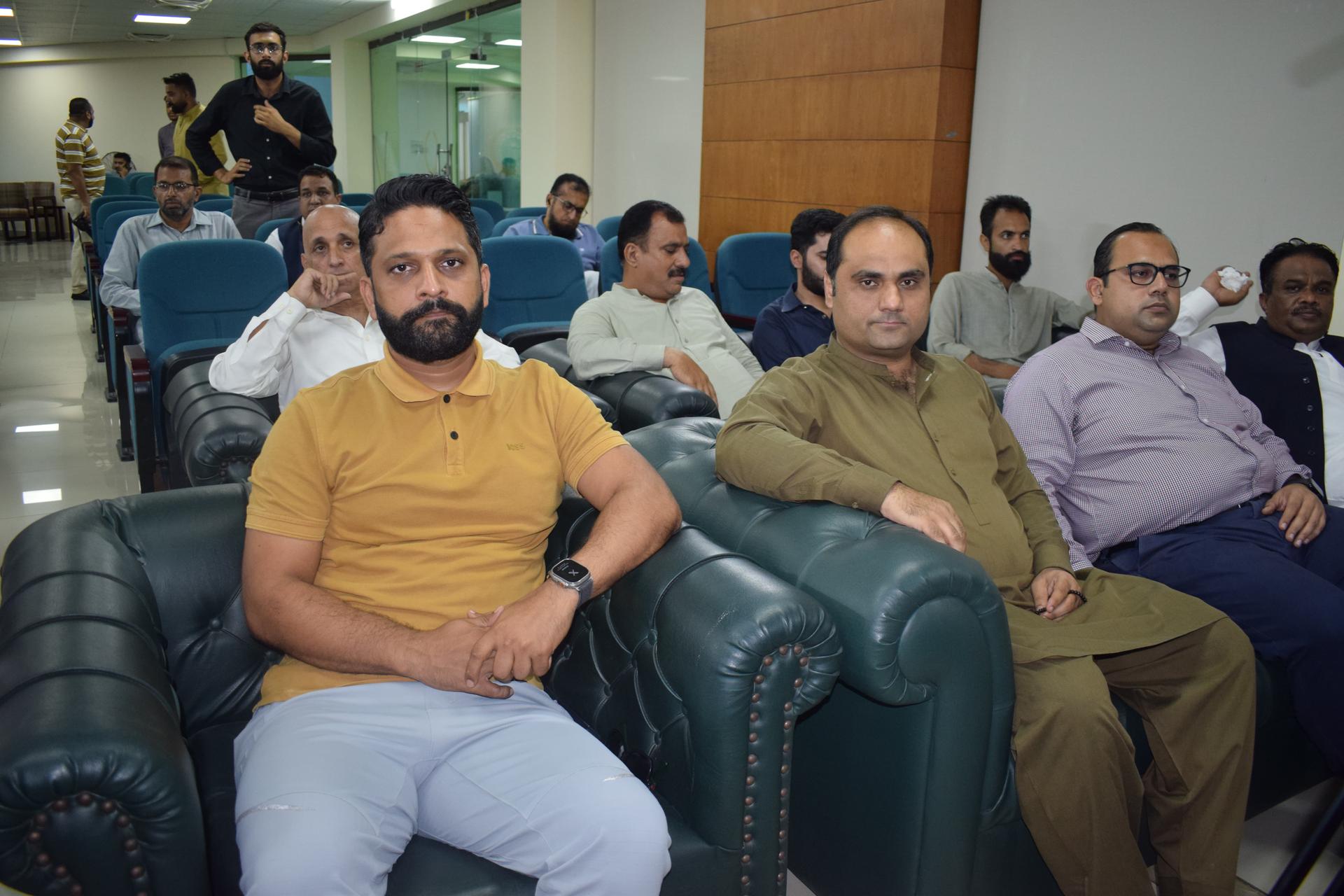 Gujrat Chamber of Commerce Visit image 4